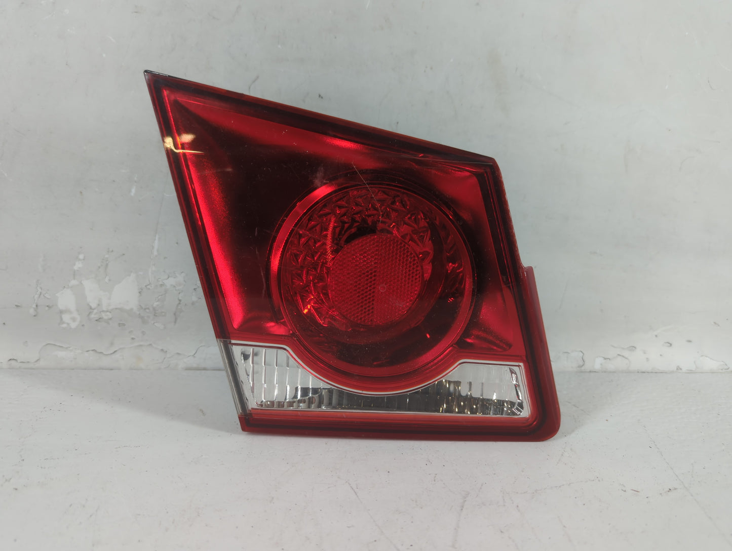 2011-2016 Chevrolet Cruze Tail Light Assembly Driver Left OEM Fits Fits 2011 2012 2013 2014 2015 2016 OEM Used Auto Parts - Oemusedautoparts1.com