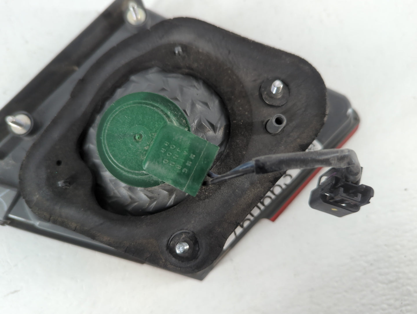 2011-2016 Chevrolet Cruze Tail Light Assembly Driver Left OEM Fits Fits 2011 2012 2013 2014 2015 2016 OEM Used Auto Parts - Oemusedautoparts1.com