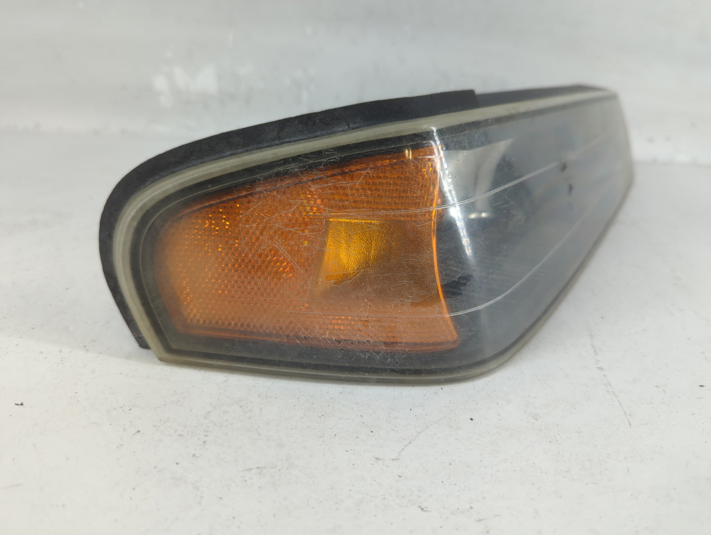 2004 Chevrolet Colorado Passenger Right Oem Head Light Headlight Lamp - Oemusedautoparts1.com