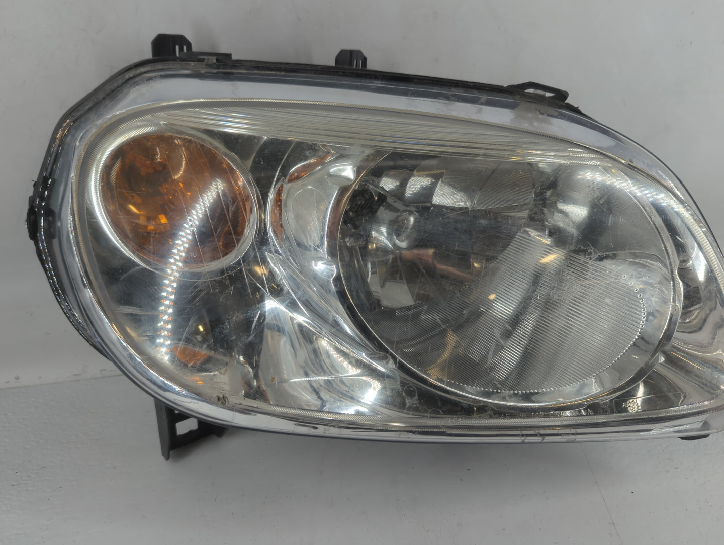 2006-2011 Chevrolet Hhr Passenger Right Oem Head Light Headlight Lamp - Oemusedautoparts1.com