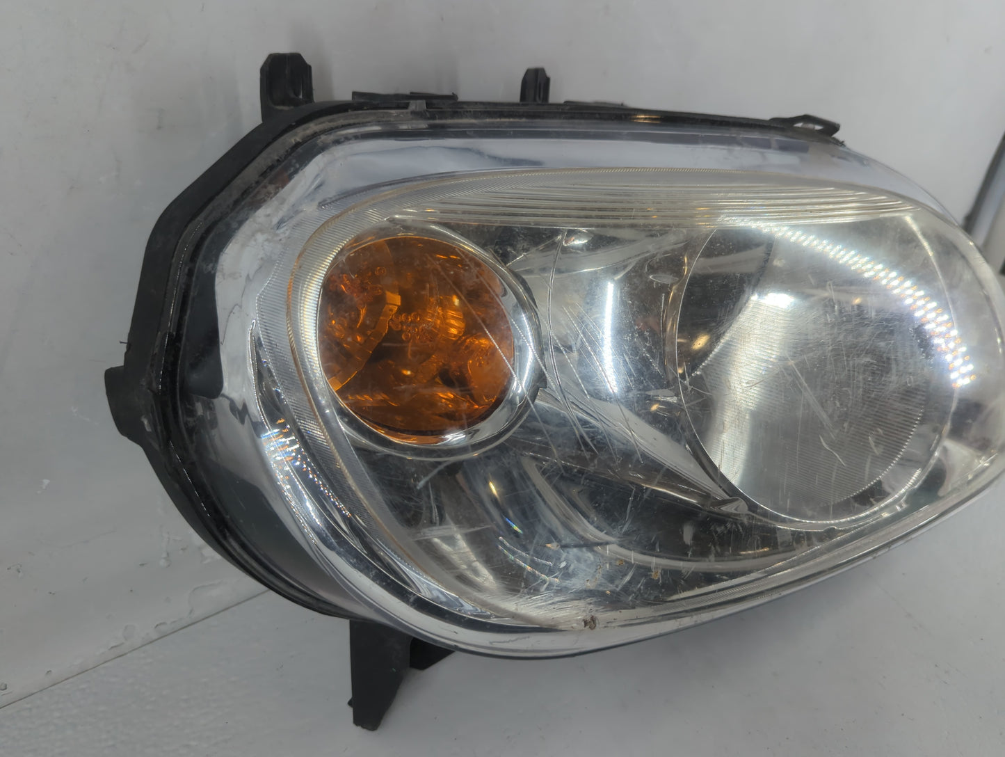 2006-2011 Chevrolet Hhr Passenger Right Oem Head Light Headlight Lamp - Oemusedautoparts1.com
