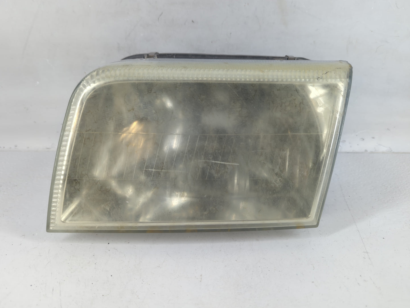 2006-2011 Mercury Grand Marquis Driver Left Oem Head Light Headlight Lamp - Oemusedautoparts1.com