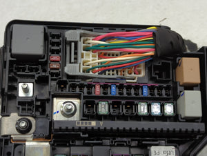 2019-2020 Kia Sorento Fusebox Fuse Box Panel Relay Module P/N:TQ91250C6031UB Fits Fits 2019 2020 OEM Used Auto Parts