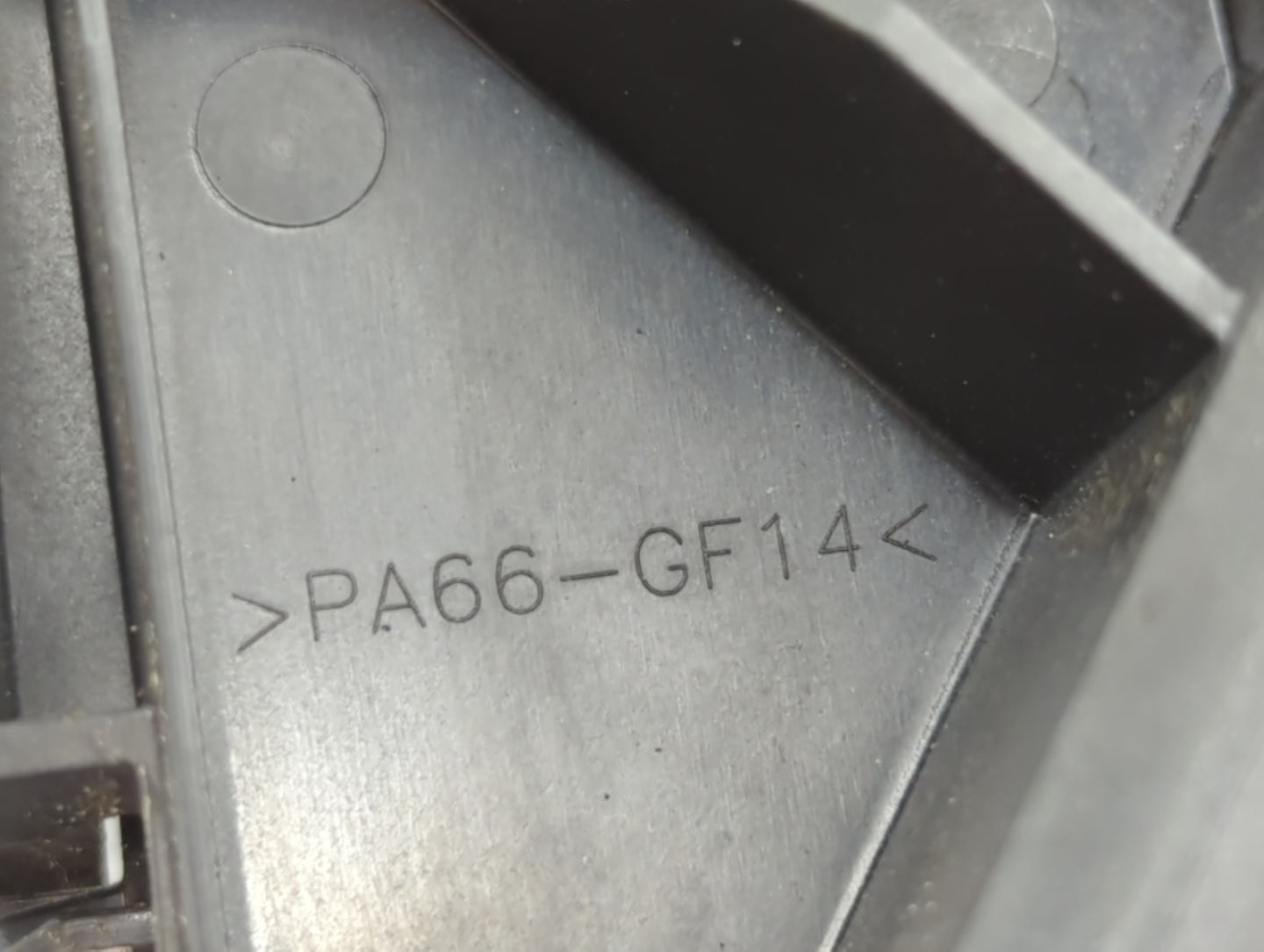 2018 Lincoln Mkx Fusebox Fuse Box Panel Relay Module P/N:PA66-GF14 Fits OEM Used Auto Parts - Oemusedautoparts1.com