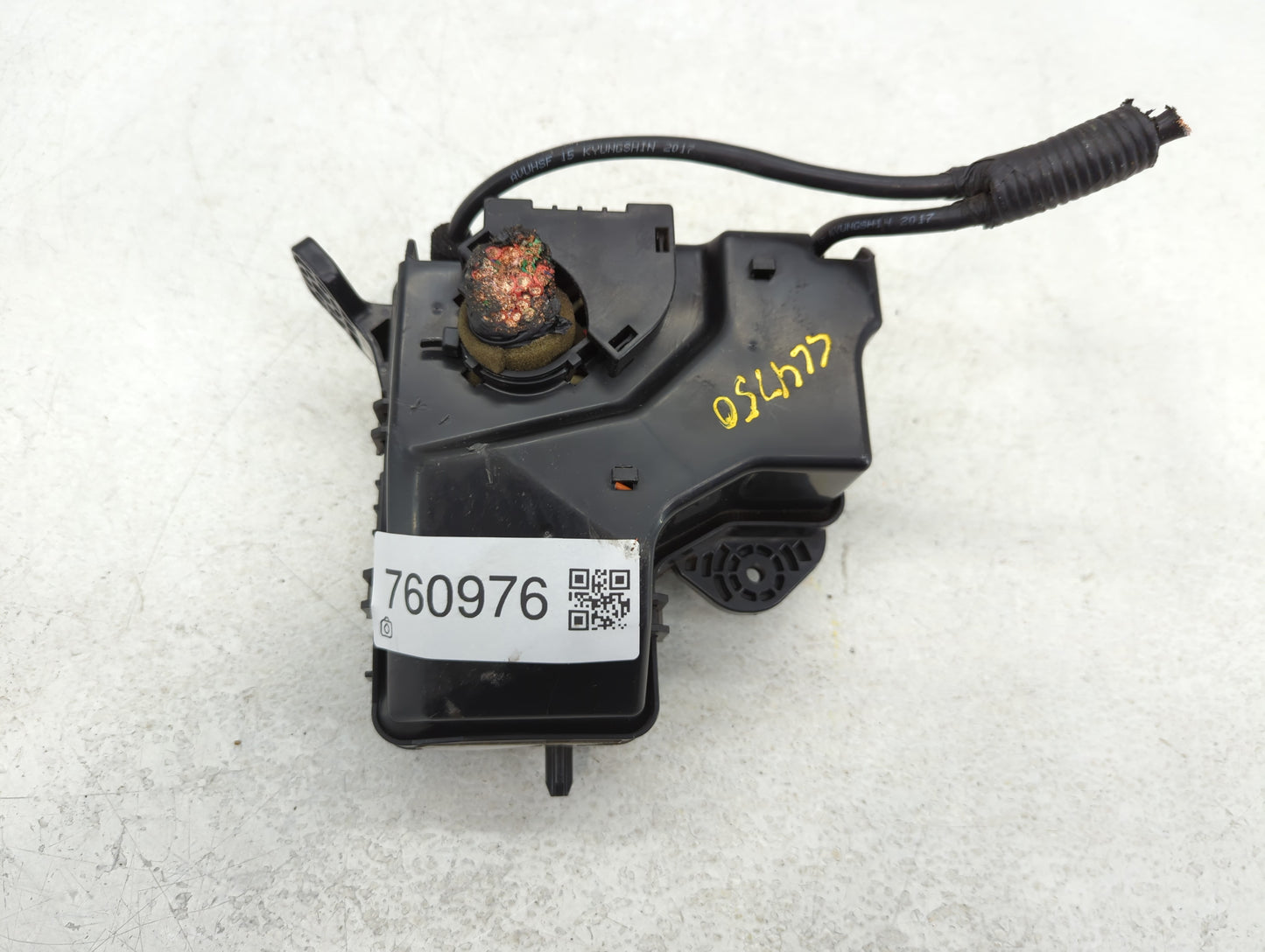 2015-2017 Hyundai Veloster Fusebox Fuse Box Panel Relay Module P/N:91236 2V039 Fits Fits 2015 2016 2017 OEM Used Auto Parts - Oemusedautoparts1.com
