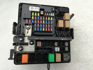 2020-2021 Kia Sportage Fusebox Fuse Box Panel Relay Module P/N:914F0-D9181 Fits Fits 2020 2021 OEM Used Auto Parts