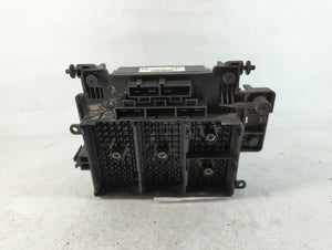 2003-2006 Chevrolet Tahoe Fusebox Fuse Box Panel Relay Module P/N:15201930-02 Fits Fits 2003 2004 2005 2006 OEM Used Auto Parts