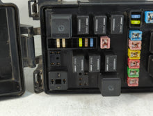 2005 Chrysler 300 Fusebox Fuse Box Panel Relay Module P/N:16238AC P04692027AC Fits OEM Used Auto Parts