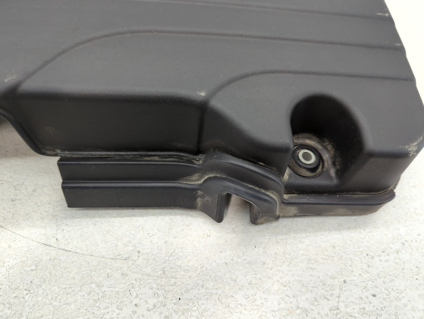 2022 Chevrolet Malibu Engine Cover - Oemusedautoparts1.com