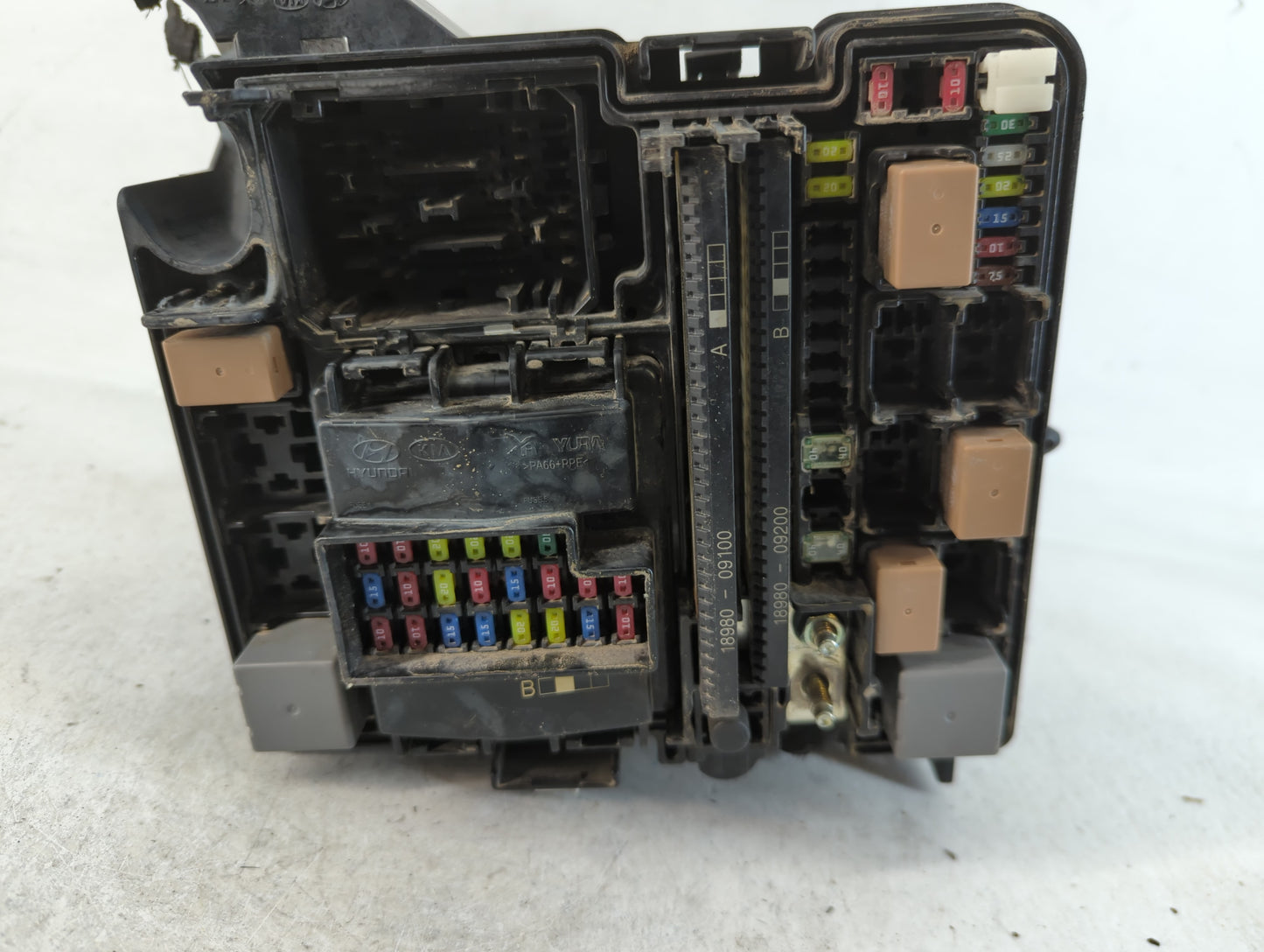 2016-2017 Hyundai Sonata Fusebox Fuse Box Panel Relay Module P/N:6423-0102-7-000 Fits Fits 2016 2017 OEM Used Auto Parts - Oemusedautoparts1.com