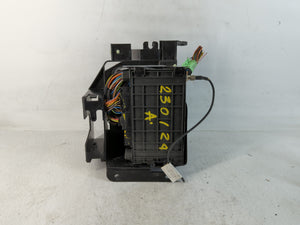 2000-2003 Jaguar Xj8 Fusebox Fuse Box Panel Relay Module P/N:PP-T20 GJA 3892 AA Fits Fits 2000 2001 2002 2003 OEM Used Auto Parts