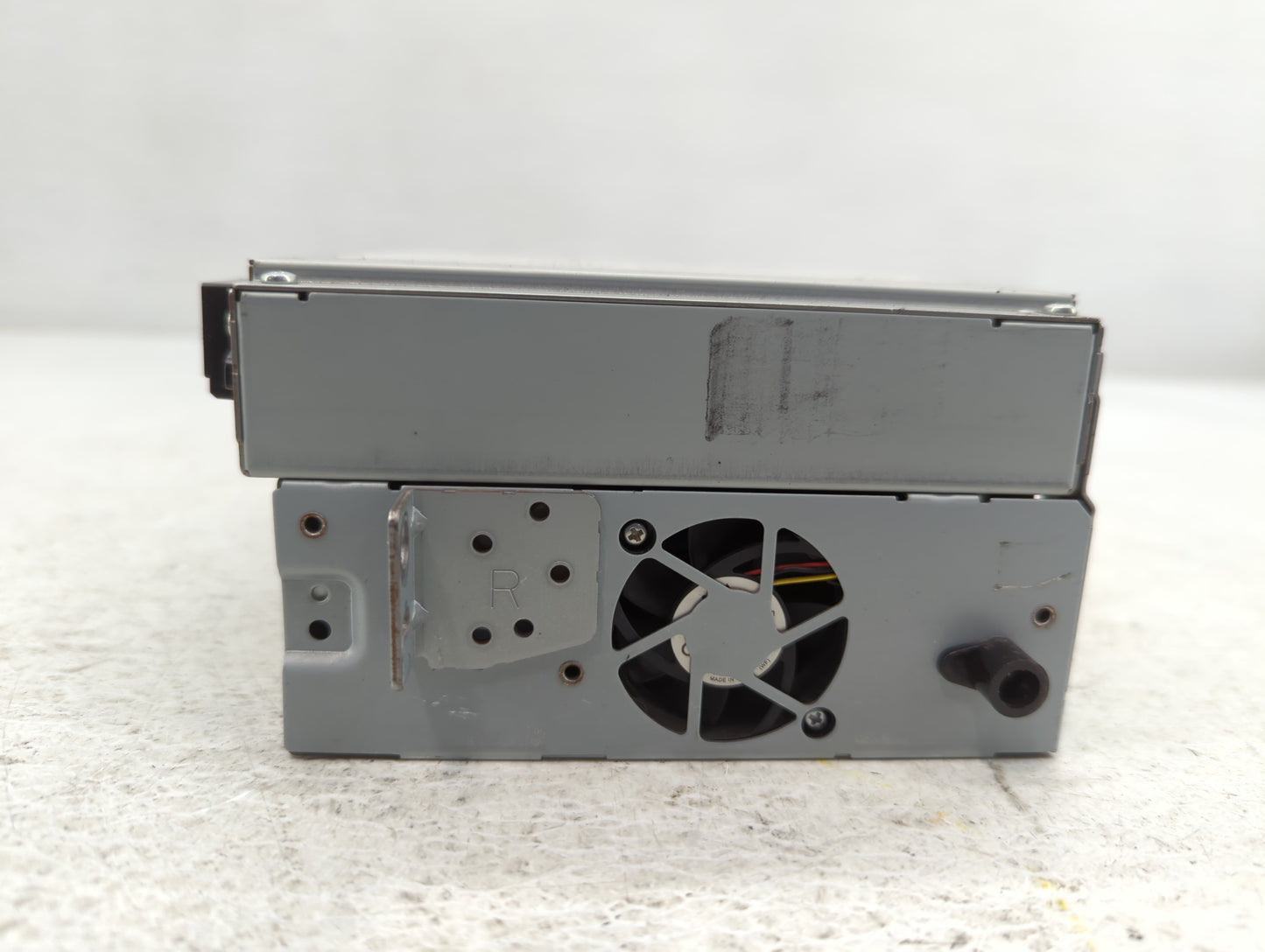 2012-2013 Jaguar Xf Radio AM FM Cd Player Receiver Replacement P/N:50645928 AA CF6N-18C815-JE Fits Fits 2012 2013 OEM Used Auto Parts - Oemusedautoparts1.com