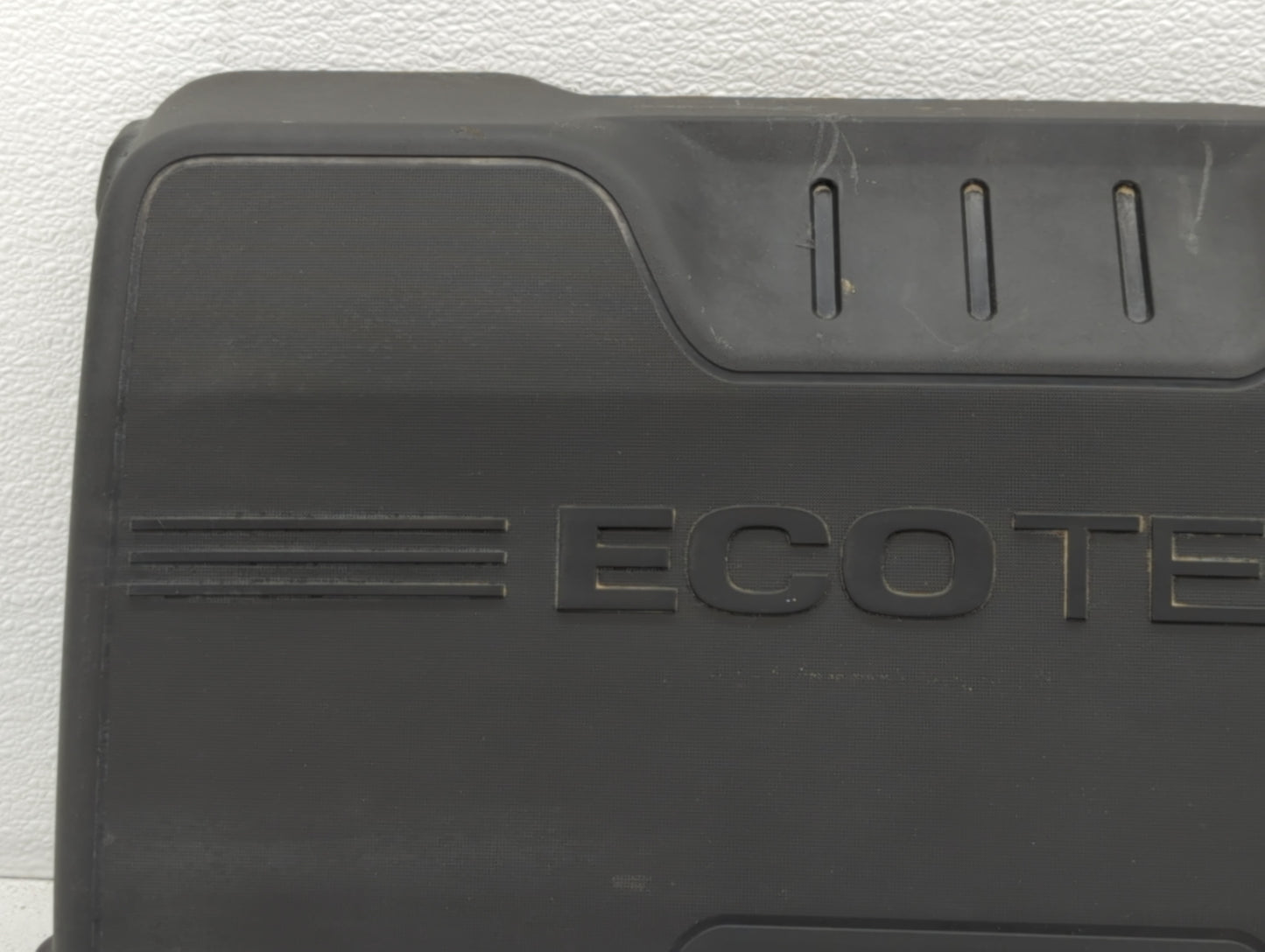 2011 Chevrolet Equinox Engine Cover - Oemusedautoparts1.com