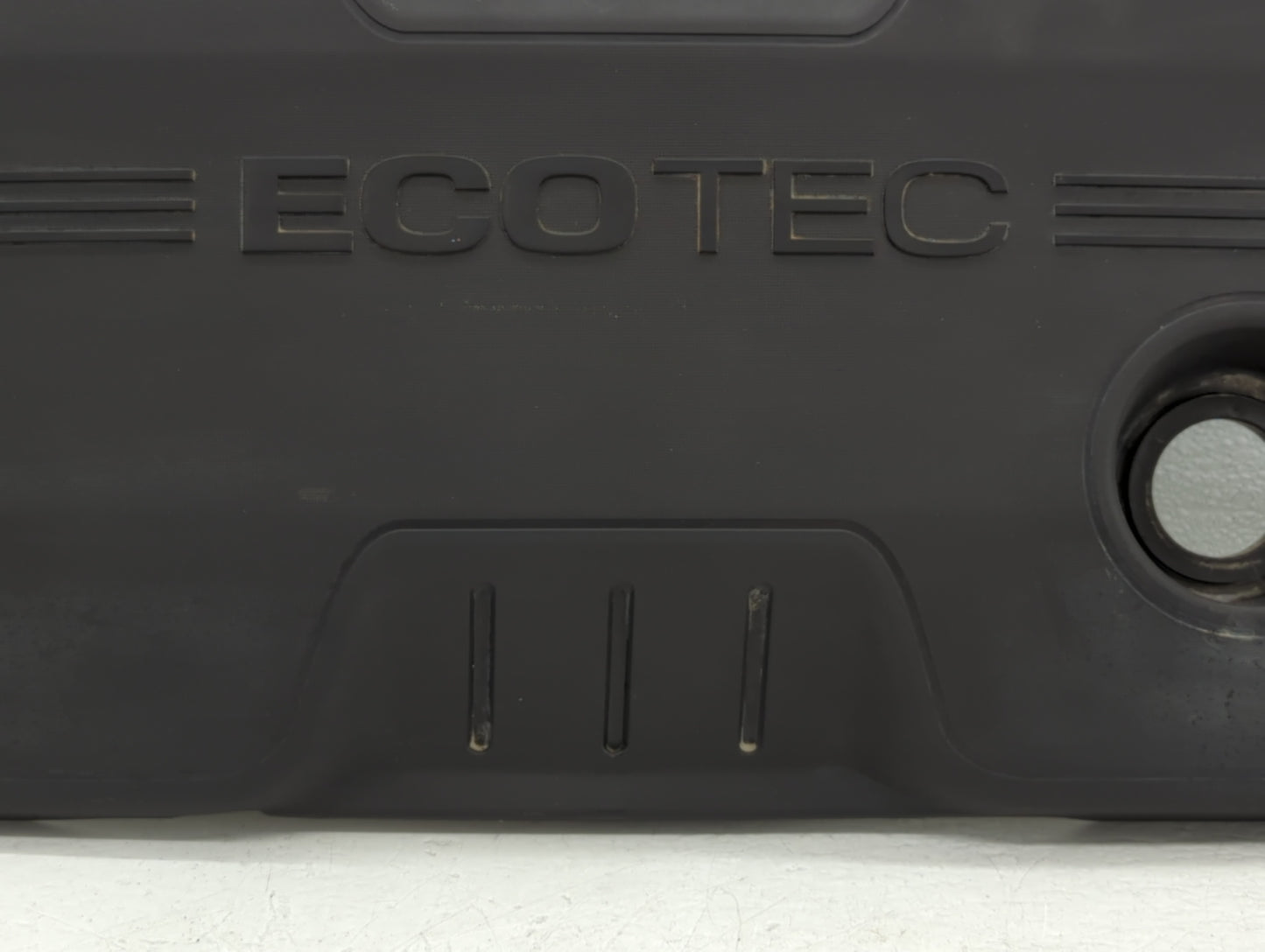 2011 Chevrolet Equinox Engine Cover - Oemusedautoparts1.com