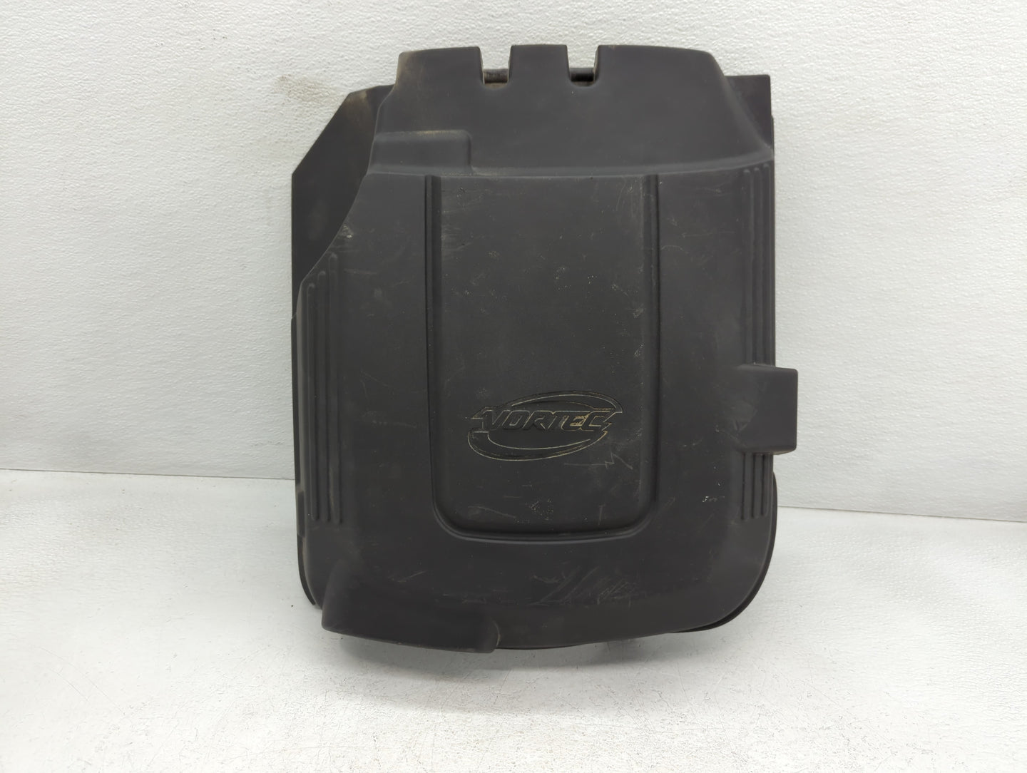 2009 Gmc Yukon Xl 1500 Engine Cover - Oemusedautoparts1.com