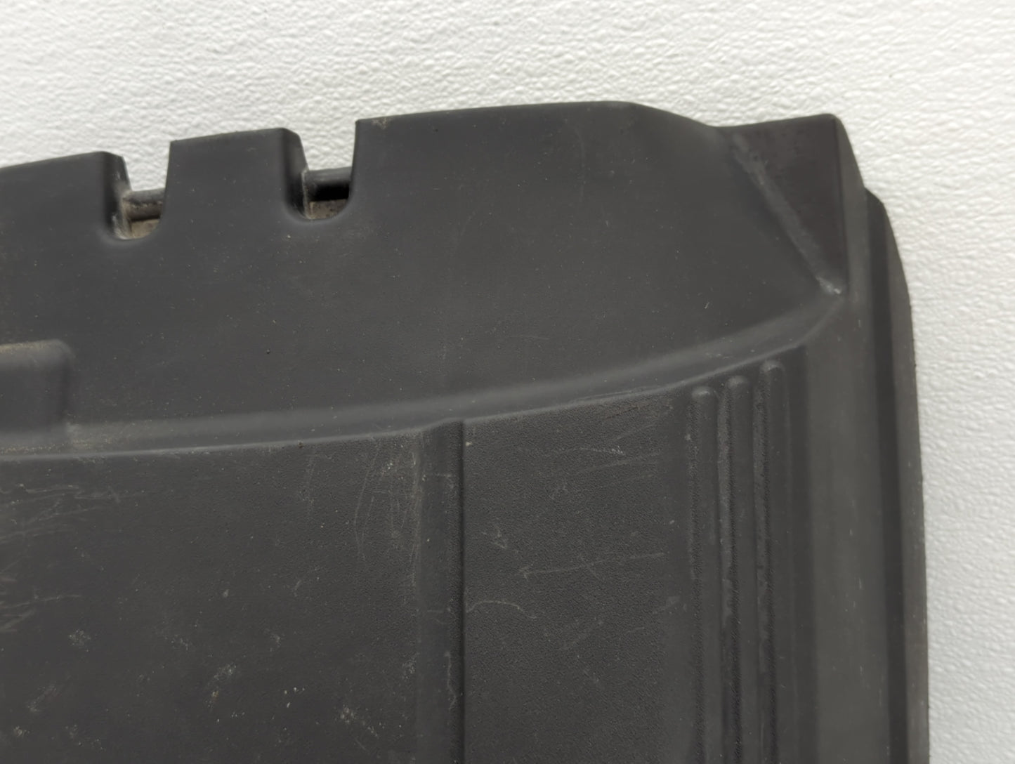 2009 Gmc Yukon Xl 1500 Engine Cover - Oemusedautoparts1.com
