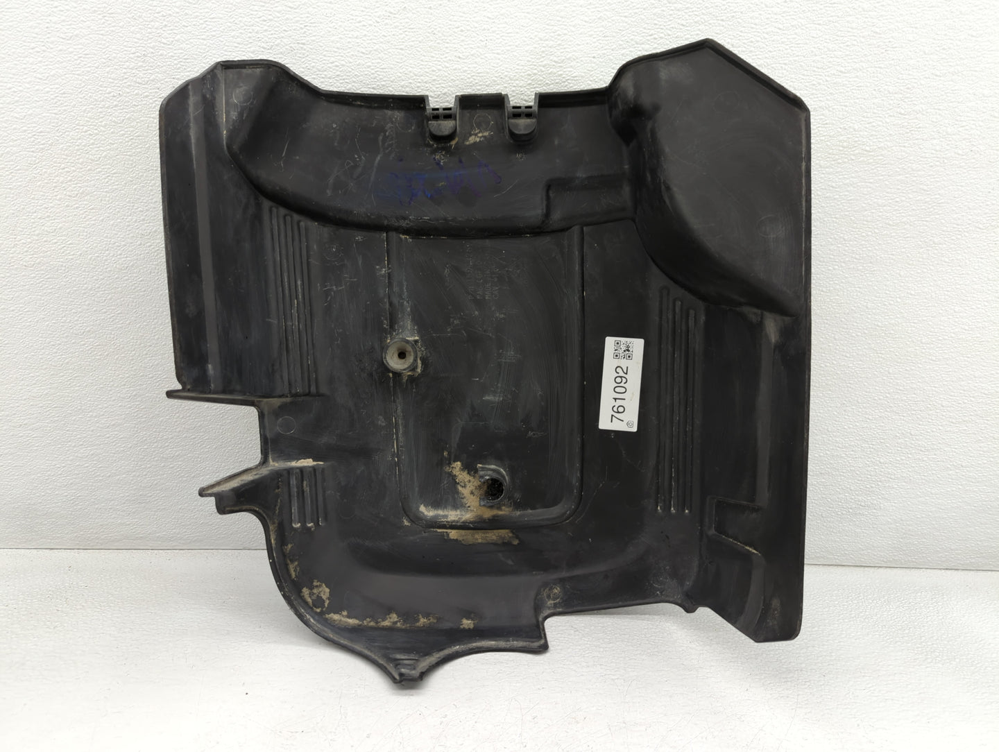 2009 Gmc Yukon Xl 1500 Engine Cover - Oemusedautoparts1.com