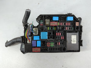 2020-2022 Toyota Corolla Fusebox Fuse Box Panel Relay Module P/N:82641-47050-A Fits Fits 2020 2021 2022 OEM Used Auto Parts