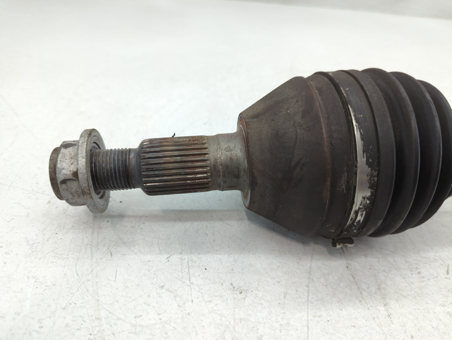 2007-2008 Saturn Aura Axle Shaft Front Driver Cv C/v - Oemusedautoparts1.com