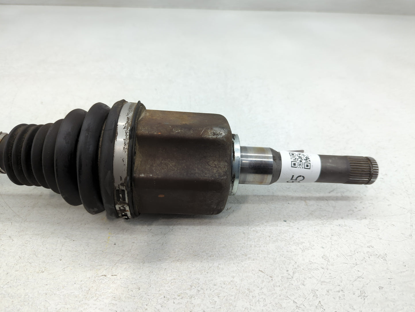 2013-2019 Ford Escape Axle Shaft Front Driver Cv C/v - Oemusedautoparts1.com