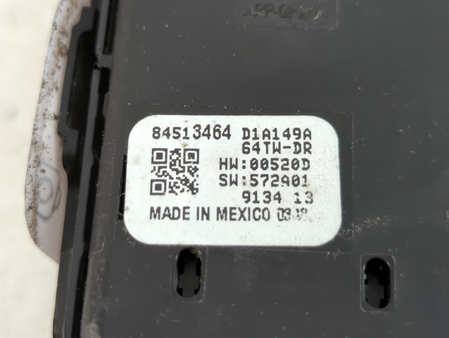 2018-2022 Chevrolet Equinox Master Power Window Switch Replacement Driver Side Left P/N:84513464 Fits OEM Used Auto Parts - Oemusedautoparts1.com