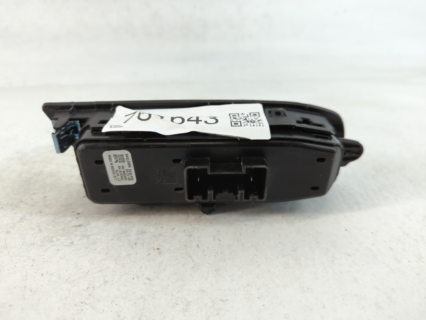 2018-2022 Chevrolet Equinox Master Power Window Switch Replacement Driver Side Left P/N:84513464 Fits OEM Used Auto Parts - Oemusedautoparts1.com