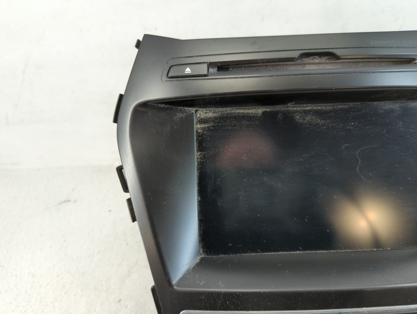 2017-2018 Hyundai Santa Fe Radio AM FM Cd Player Receiver Replacement P/N:96160-B8000NN5 Fits Fits 2017 2018 OEM Used Auto Parts - Oemusedautoparts1.com