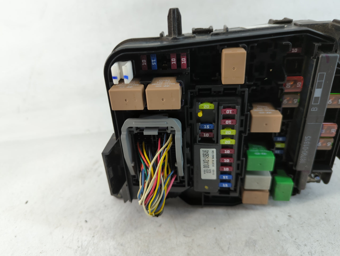 2011-2013 Hyundai Elantra Fusebox Fuse Box Panel Relay Module P/N:91950-3X510 Fits Fits 2011 2012 2013 OEM Used Auto Parts - Oemusedautoparts1.com