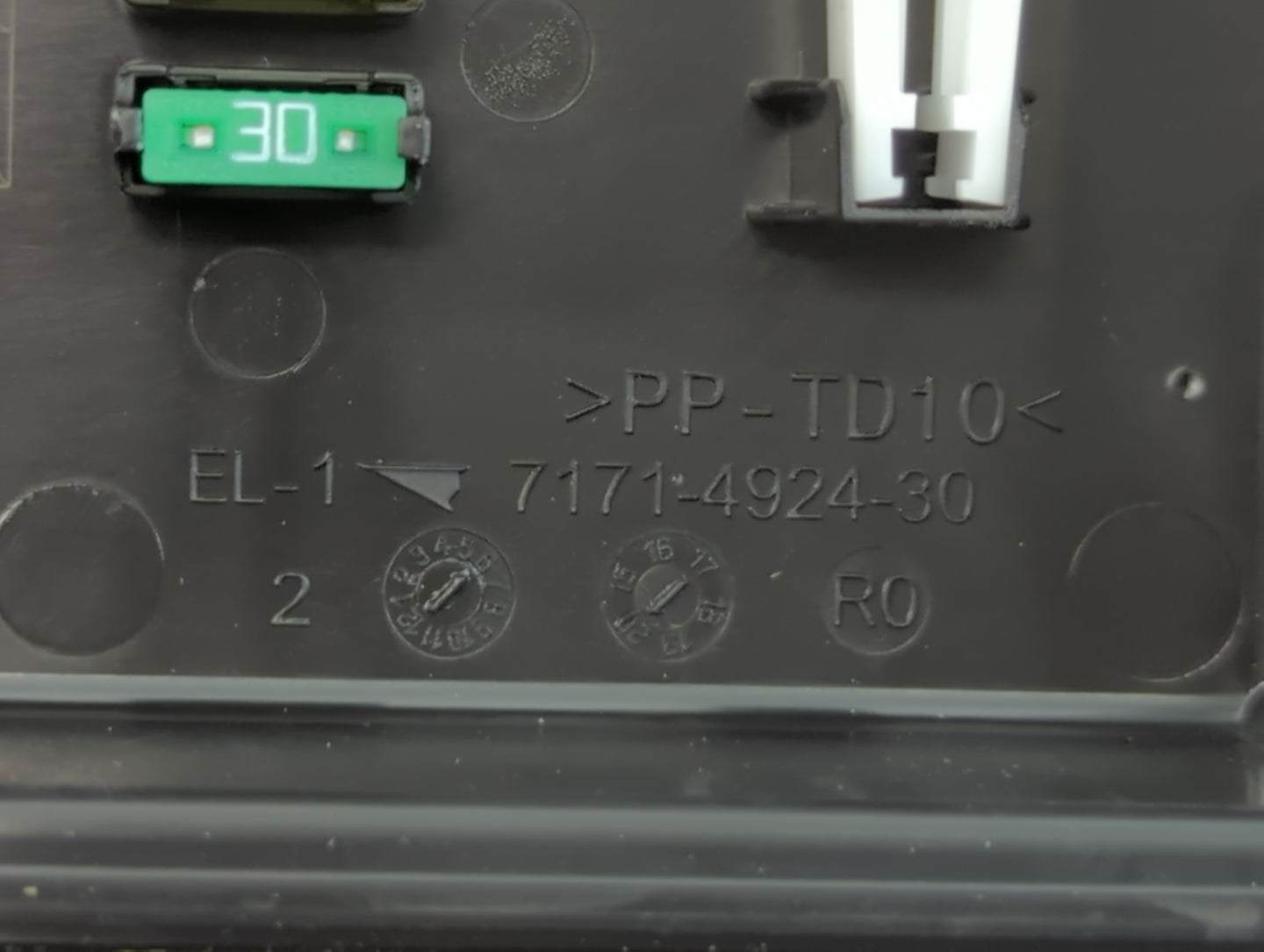 2021-2022 Honda Odyssey Fusebox Fuse Box Panel Relay Module P/N:7171-4924-30 Fits Fits 2021 2022 OEM Used Auto Parts - Oemusedautoparts1.com