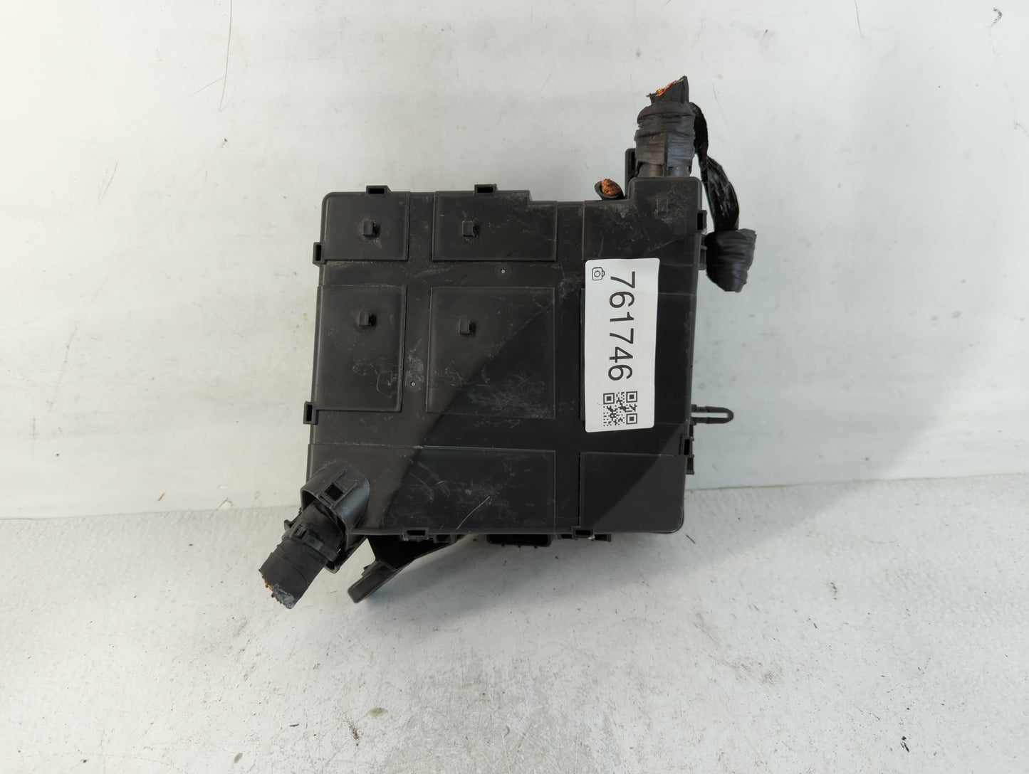 2016-2018 Hyundai Tucson Fusebox Fuse Box Panel Relay Module P/N:N91431-D3162-52 91431 D3162 Fits Fits 2016 2017 2018 OEM Used Auto Parts - Oemusedautoparts1.com