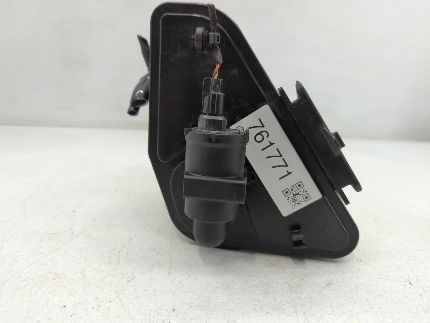 2018 Infiniti Qx30 Fuel Vapor Charcoal Canister - Oemusedautoparts1.com