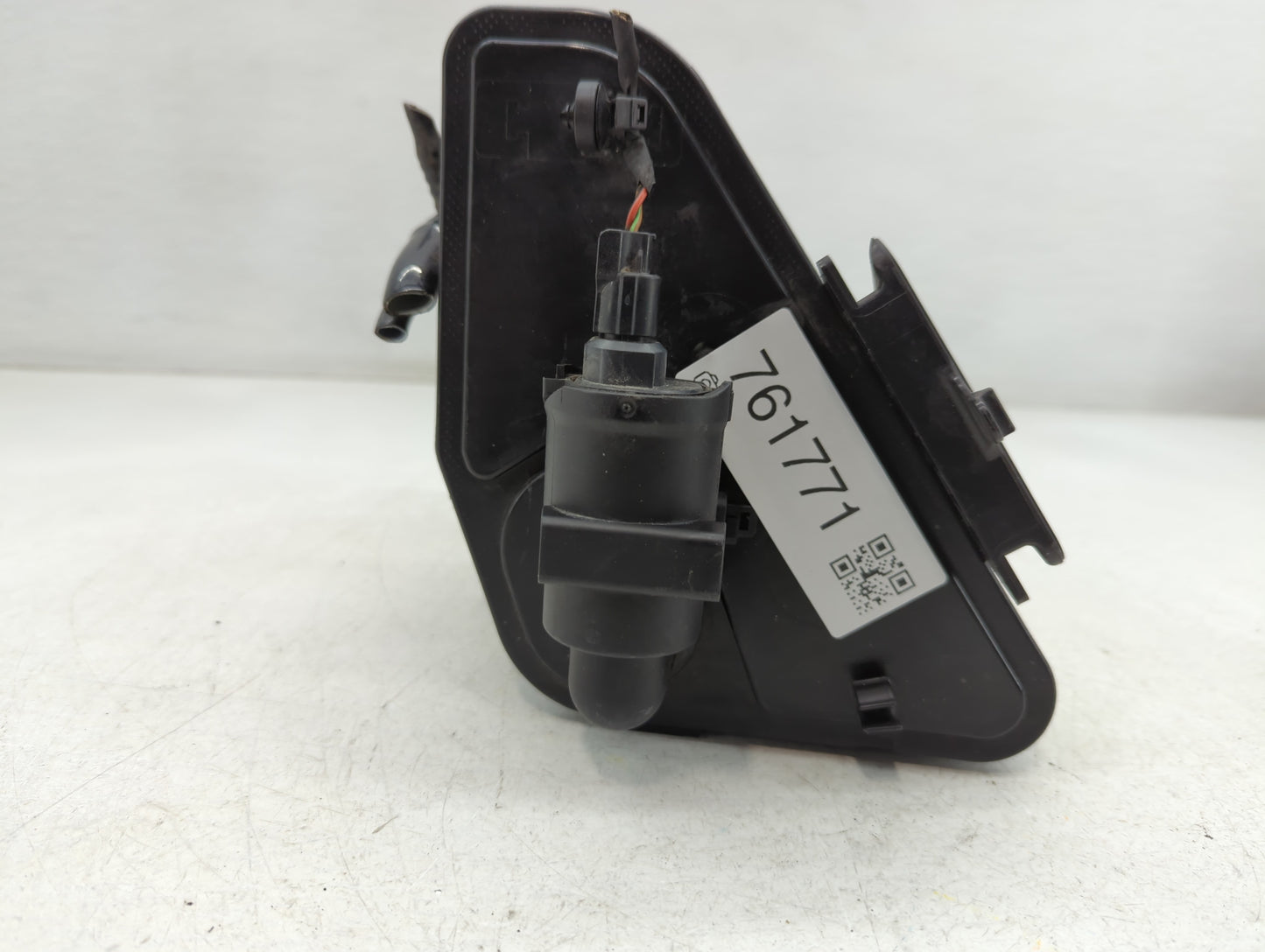 2018 Infiniti Qx30 Fuel Vapor Charcoal Canister - Oemusedautoparts1.com