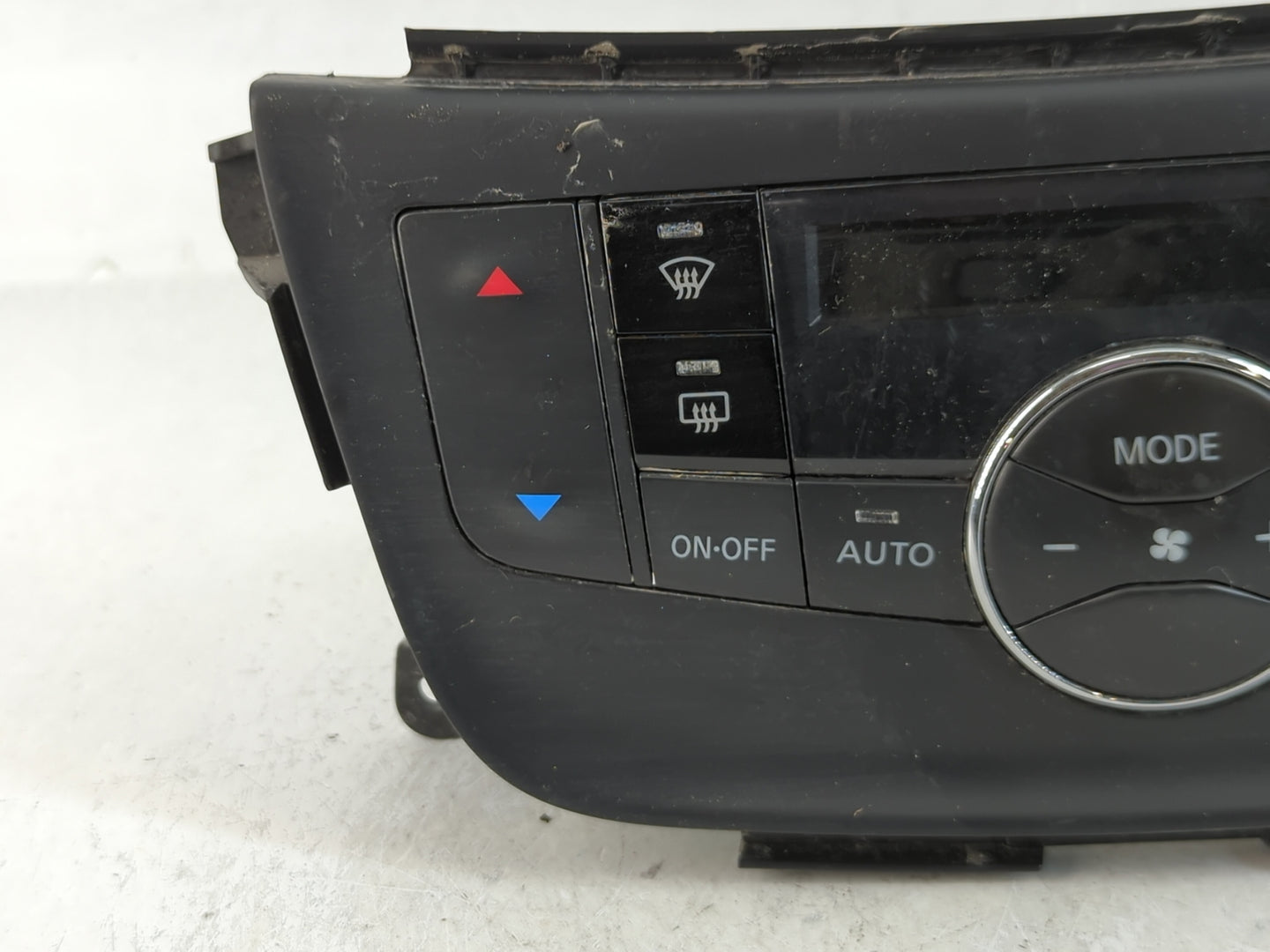 2017-2019 Nissan Sentra Climate Control Module Temperature AC/Heater Replacement P/N:VPAASH-18C612-ABA 27500 4AT4A Fits OEM Used Auto Parts - Oemusedautoparts1.com