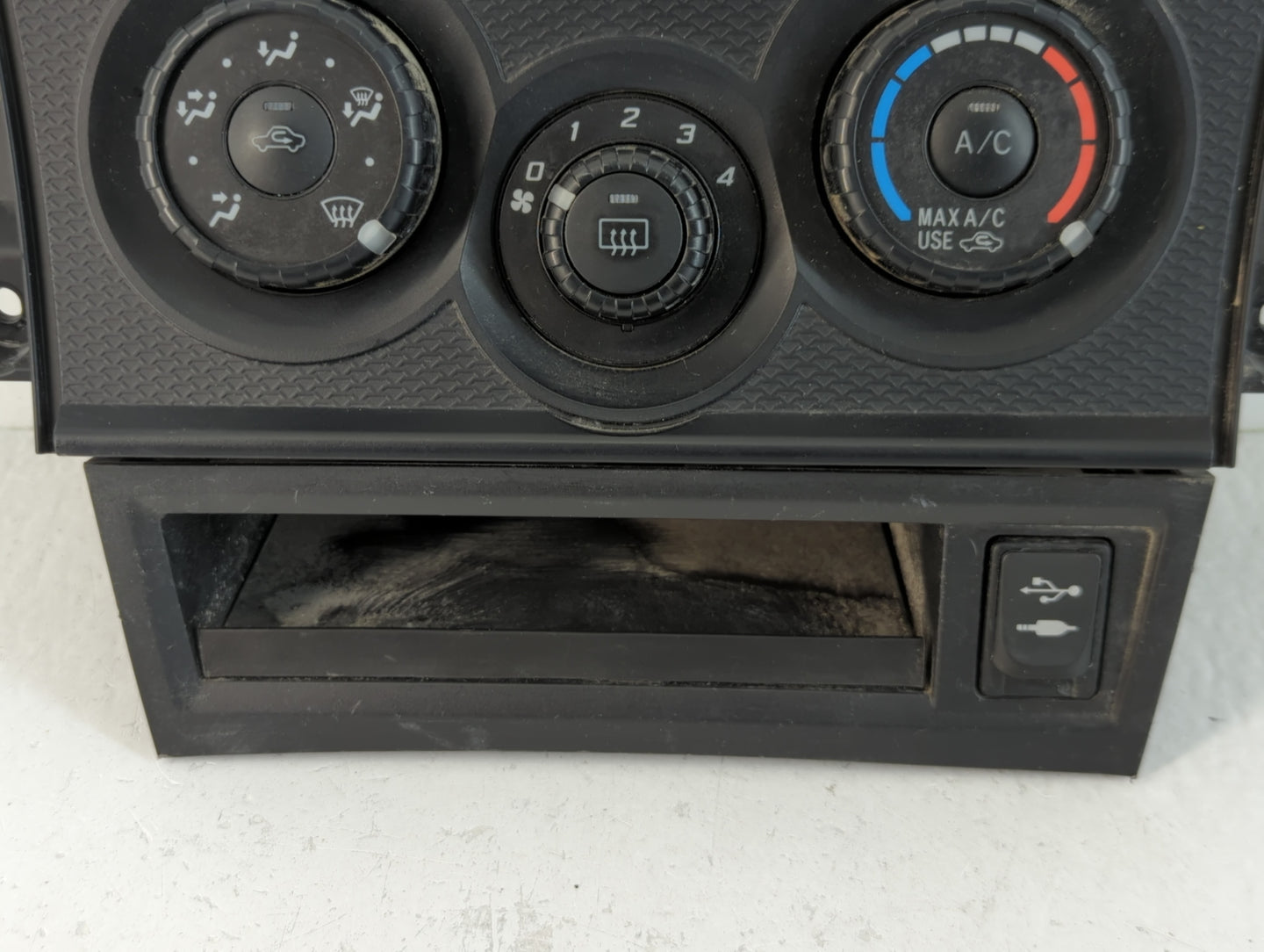 2013-2016 Scion Fr-S Climate Control Module Temperature AC/Heater Replacement P/N:85201CA040 438CD Fits Fits 2013 2014 2015 2016 OEM Used Auto Parts - Oemusedautoparts1.com