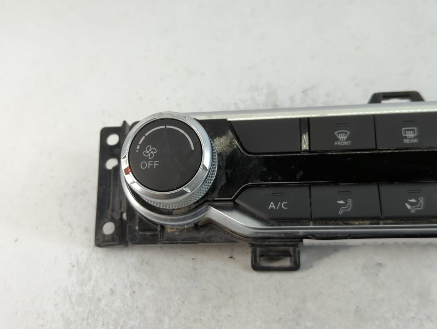 2019-2022 Nissan Altima Climate Control Module Temperature AC/Heater Replacement P/N:27500 6CA3A Fits Fits 2019 2020 2021 2022 OEM Used Auto Parts - Oemusedautoparts1.com