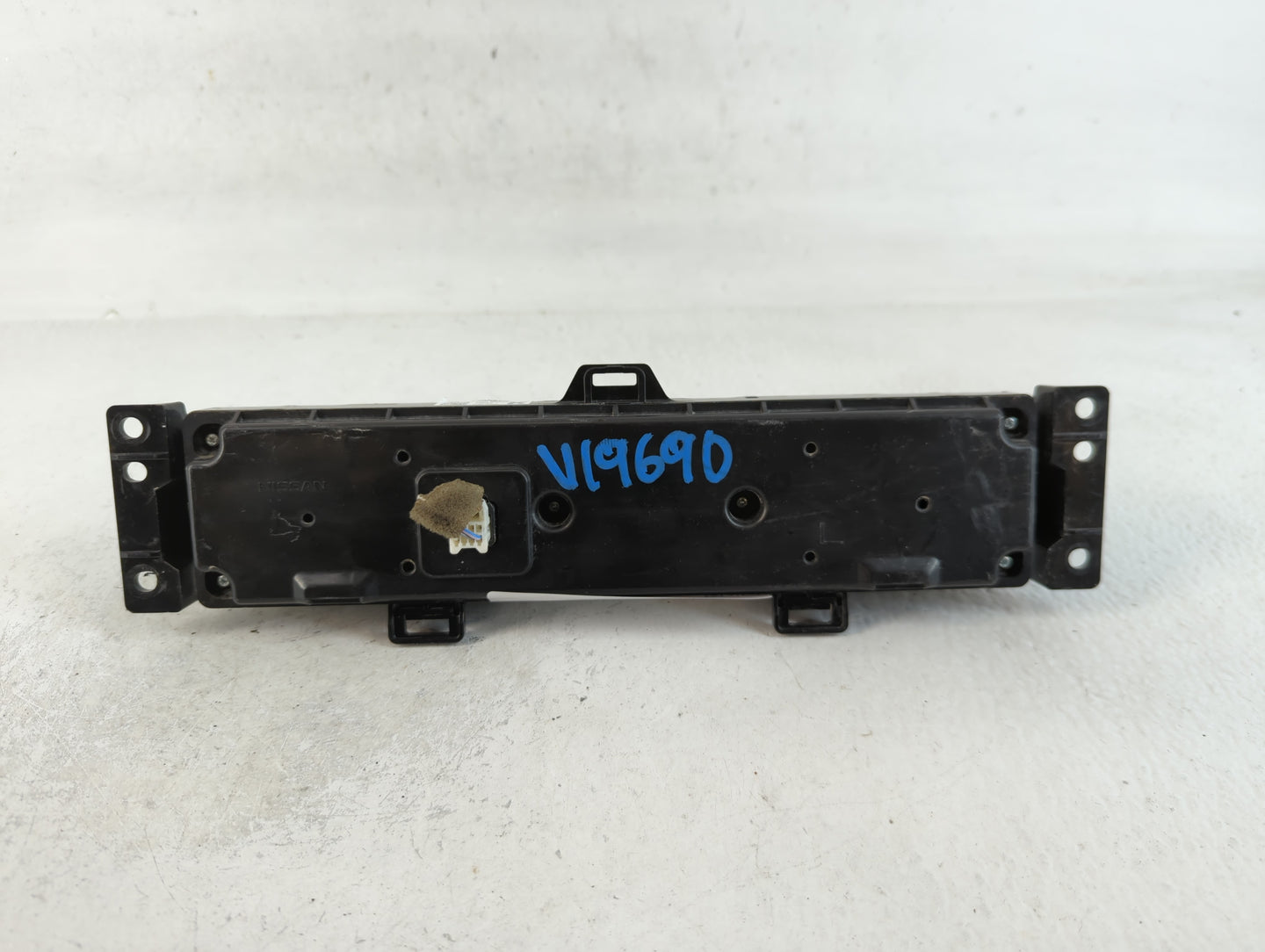 2019-2022 Nissan Altima Climate Control Module Temperature AC/Heater Replacement P/N:27500 6CA3A Fits Fits 2019 2020 2021 2022 OEM Used Auto Parts - Oemusedautoparts1.com