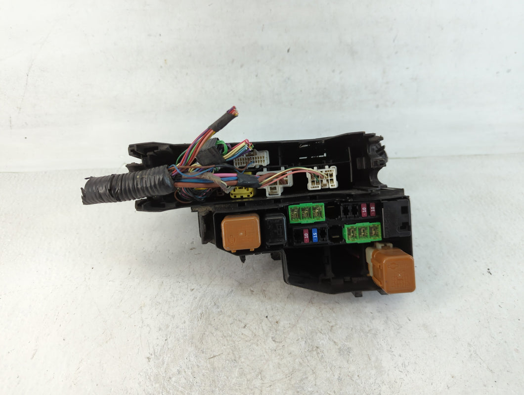 2016-2017 Nissan Altima Fusebox Fuse Box Panel Relay Module Fits Fits 2016 2017 OEM Used Auto Parts