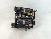 2019-2020 Hyundai Santa Fe Fusebox Fuse Box Panel Relay Module P/N:9120082490TA Fits Fits 2019 2020 OEM Used Auto Parts