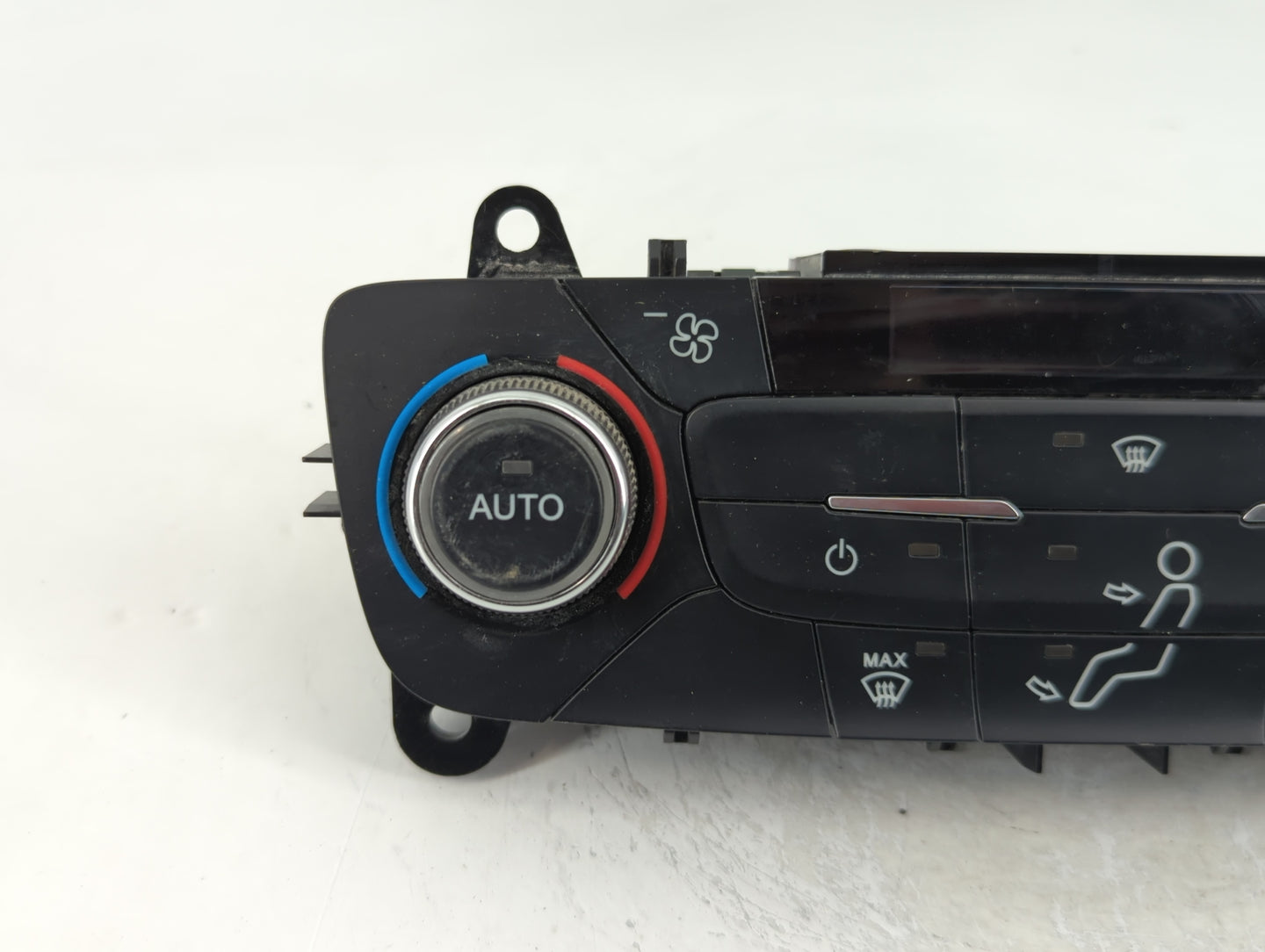 2017 Ford Escape Climate Control Module Temperature AC/Heater Replacement P/N:GJ5T-18C612-AE Fits OEM Used Auto Parts - Oemusedautoparts1.com