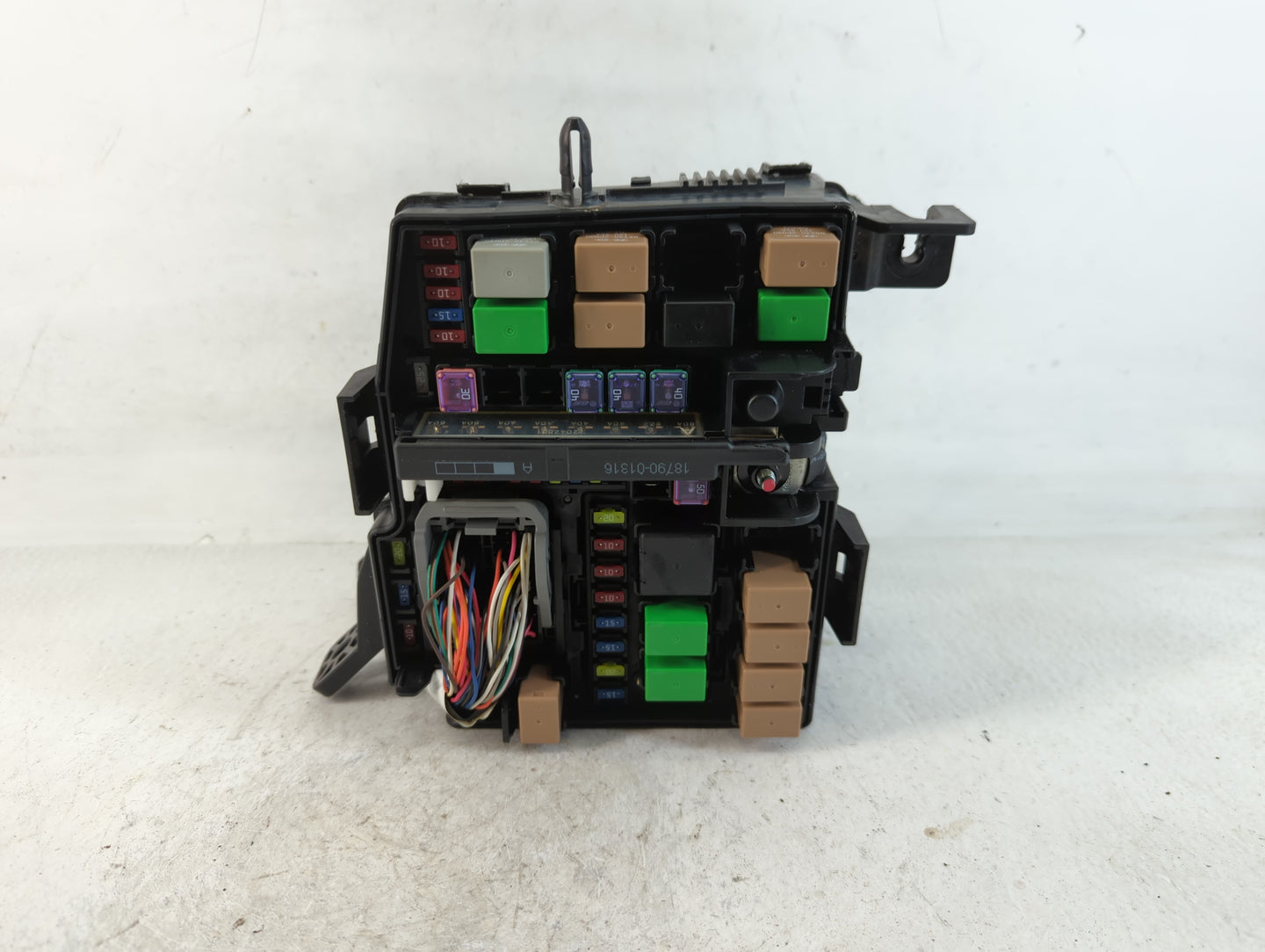 2011-2013 Kia Optima Fusebox Fuse Box Panel Relay Module P/N:VS912004C070QB Fits Fits 2011 2012 2013 OEM Used Auto Parts - Oemusedautoparts1.com