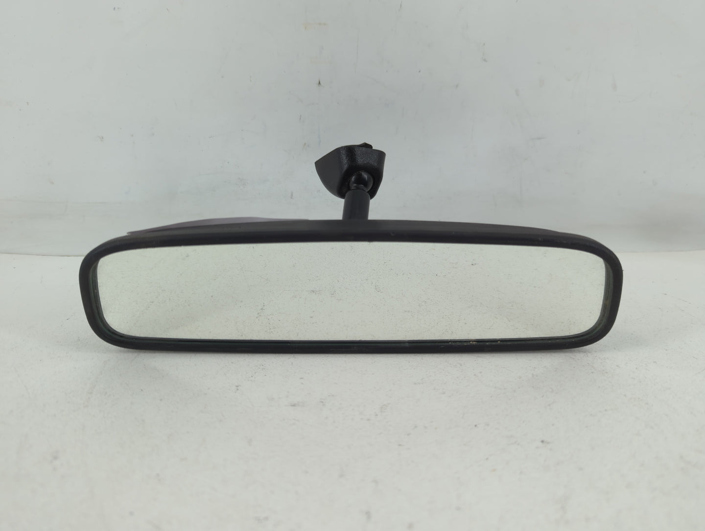 2018-2021 Hyundai Kona Interior Rear View Mirror Replacement OEM P/N:E13049848 Fits OEM Used Auto Parts - Oemusedautoparts1.com