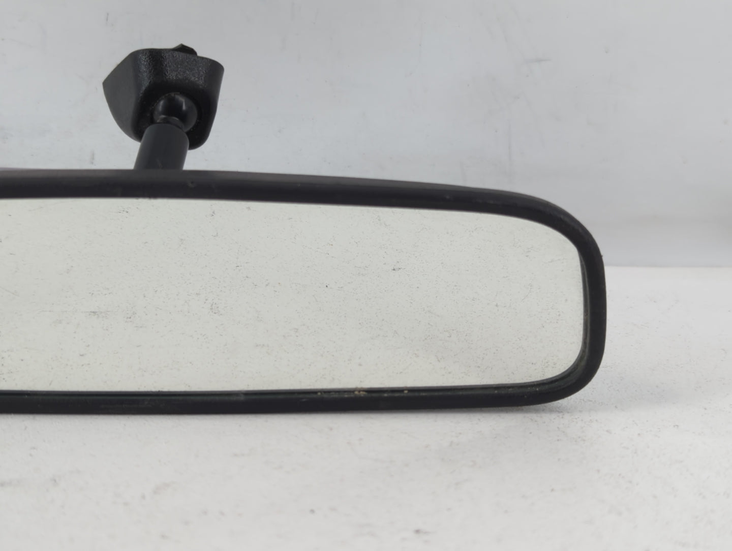 2018-2021 Hyundai Kona Interior Rear View Mirror Replacement OEM P/N:E13049848 Fits OEM Used Auto Parts - Oemusedautoparts1.com
