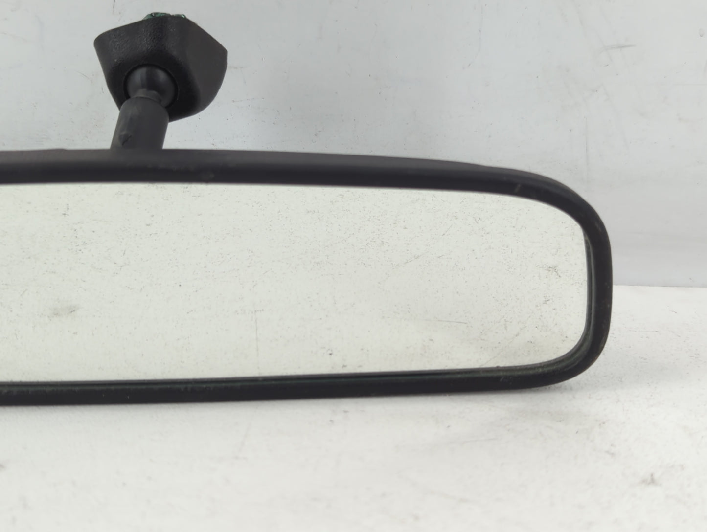 2014-2018 Hyundai Tucson Interior Rear View Mirror Replacement OEM P/N:E4012143 Fits OEM Used Auto Parts - Oemusedautoparts1.com