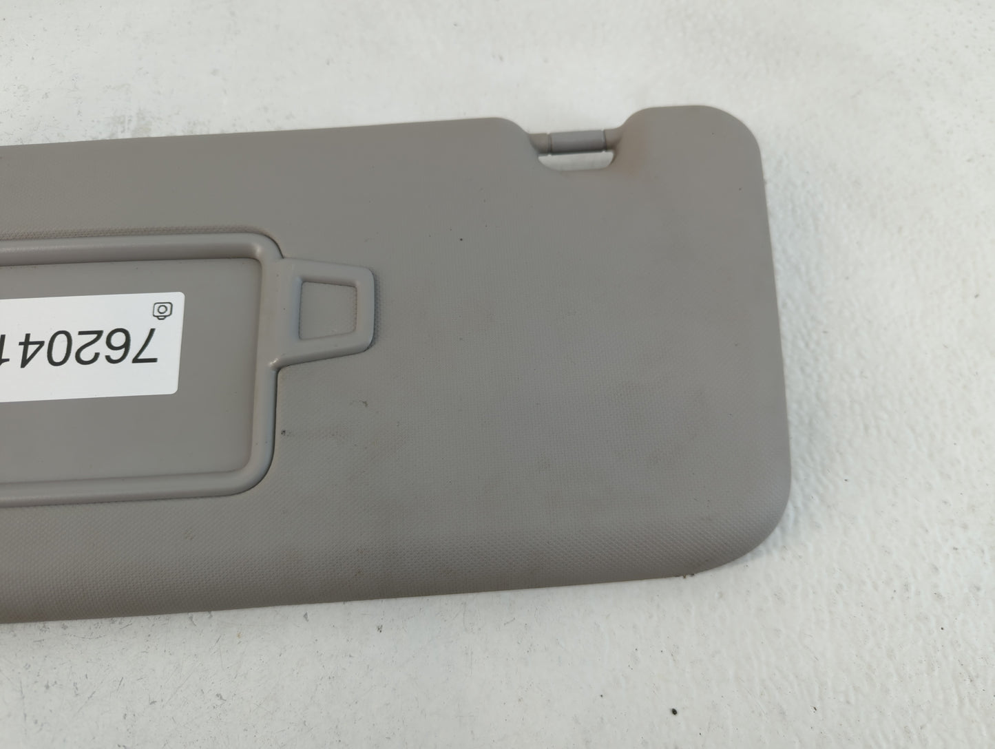 2018-2021 Hyundai Kona Sun Visor Shade Replacement Driver Left Mirror Fits Fits 2018 2019 2020 2021 OEM Used Auto Parts - Oemusedautoparts1.com