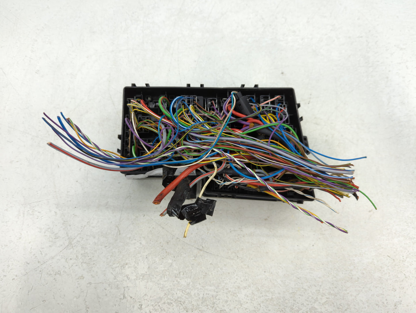 2012-2014 Ford Focus Fusebox Fuse Box Panel Relay Module P/N:AV6T-14A067-AD E02345500 Fits Fits 2012 2013 2014 OEM Used Auto Parts - Oemusedautoparts1.com
