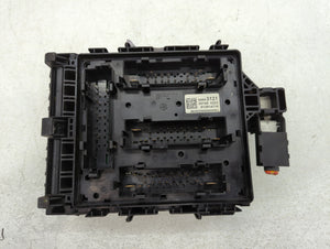 2020-2021 Chevrolet Blazer Fusebox Fuse Box Panel Relay Module P/N:84503121 Fits Fits 2020 2021 OEM Used Auto Parts