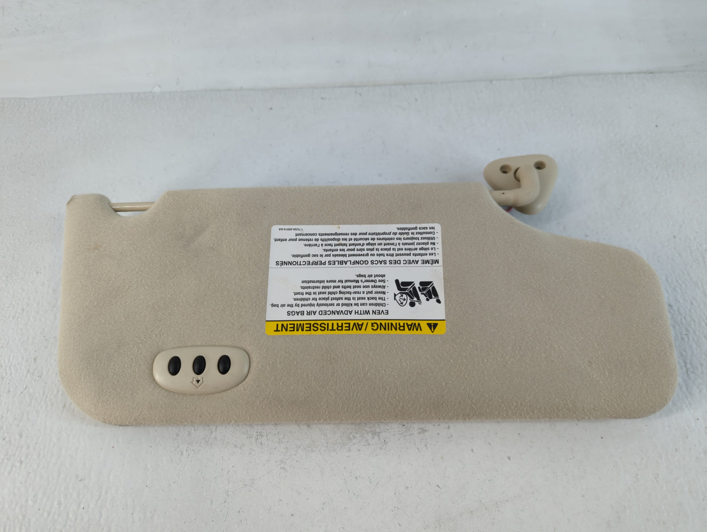 2008-2009 Mercury Sable Sun Visor Shade Replacement Driver Left Mirror Fits Fits 2008 2009 OEM Used Auto Parts - Oemusedautoparts1.com