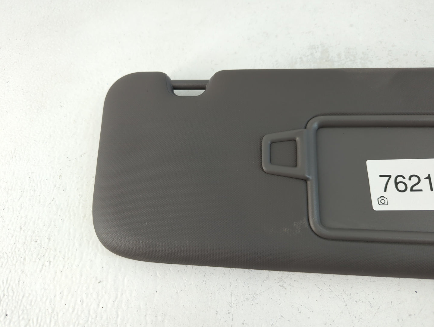 2021-2022 Hyundai Elantra Sun Visor Shade Replacement Driver Left Mirror Fits Fits 2021 2022 OEM Used Auto Parts - Oemusedautoparts1.com