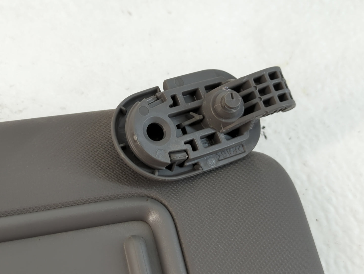 2021-2022 Hyundai Elantra Sun Visor Shade Replacement Driver Left Mirror Fits Fits 2021 2022 OEM Used Auto Parts - Oemusedautoparts1.com