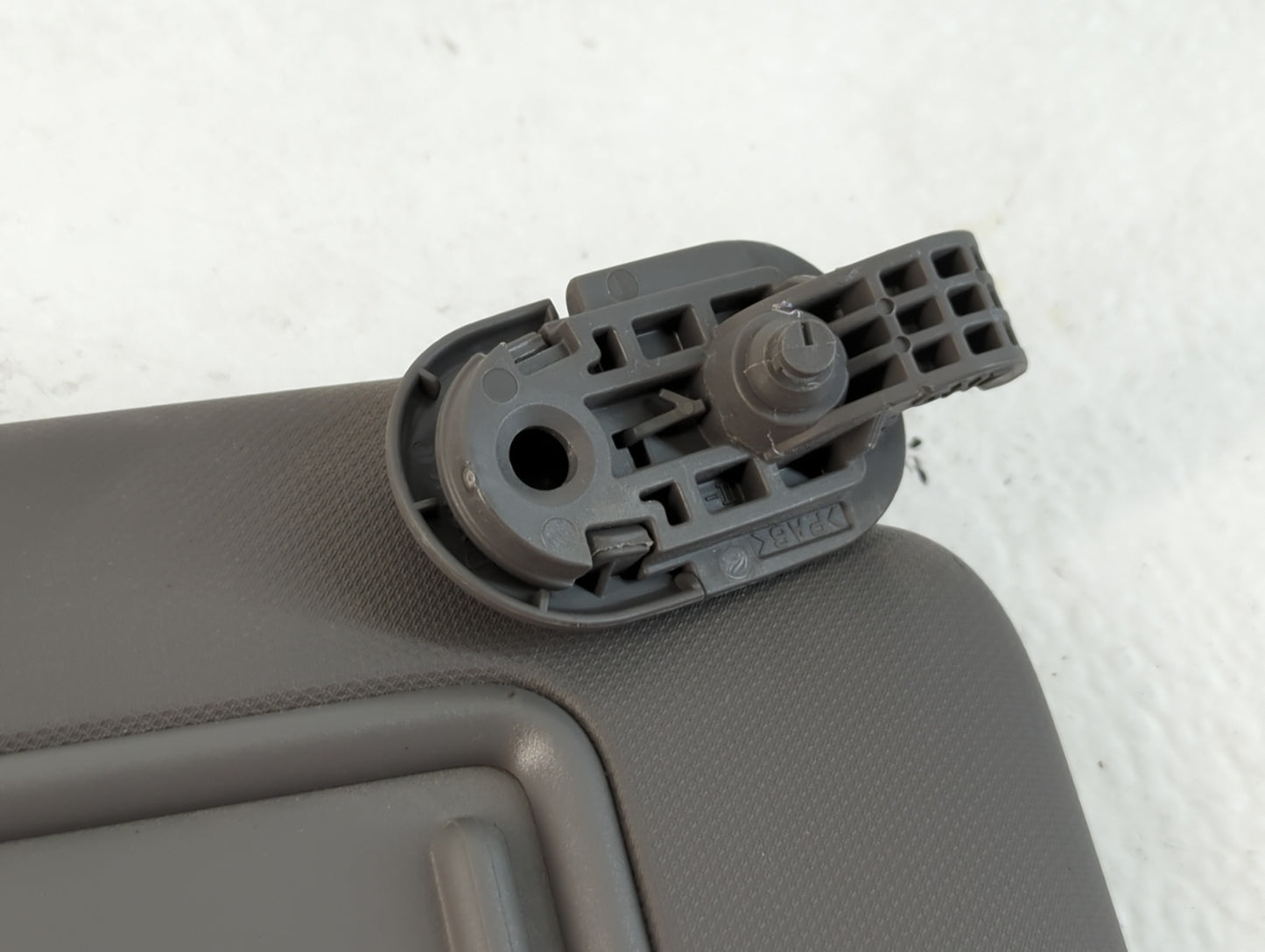 2021-2022 Hyundai Elantra Sun Visor Shade Replacement Driver Left Mirror Fits Fits 2021 2022 OEM Used Auto Parts - Oemusedautoparts1.com